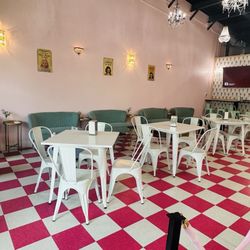 Sweet Retreat - Lots of bench and table seating.