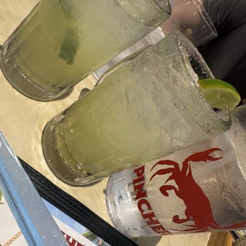 Pinchers - Happy Hour Margaritas - Seafood Near Me - Venice, Florida Pinchers - Happy Hour Margaritas - Seafood Near Me - Venice, Florida