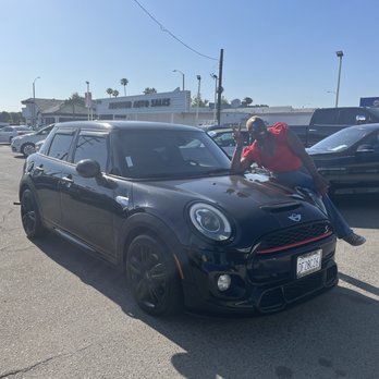 Jeepster Auto Sales - Used Car Dealers Near Me - Costa Mesa, California Jeepster Auto Sales - Used Car Dealers Near Me - Costa Mesa, California