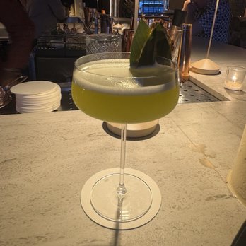 Melrose - Detox martini - Cocktail Bars Near Me - Houston, Texas