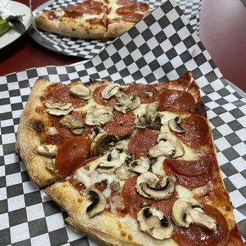 Tony's Pizza Bros - Slice of pizza - Pizza Near Me - Camarillo, California Tony's Pizza Bros - Slice of pizza - Pizza Near Me - Camarillo, California