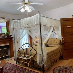 Pembrooke Inn - Kensington Suite