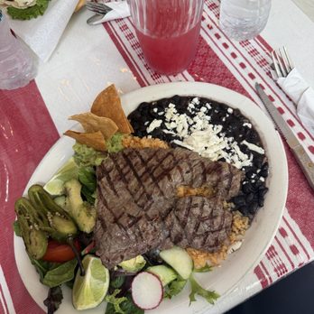El Sabor de Oaxaca - Carne Asada plate with watermelon agua Fresca - Mexican Near Me - Hudson, New York