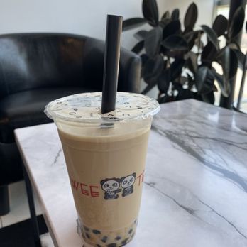 WeeTea - Aurora - Classic Green Milk Tea (boba, no ice, 0 sugar) - Bubble Tea Near Me - Aurora, Colorado