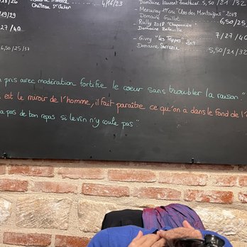 Les Canailles - Wine quote on the wall - French Near Me - Chalon Sur Saône, 71