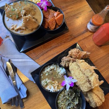 Y’s Choice - Catfish & shrimp combo plate ; smothered turkey with rice, mac & cheese yams, catfish rice and gravy greens good!!! Flavor - Soul Food Near Me - Oakland, California Y’s Choice - Catfish & shrimp combo plate ; smothered turkey with rice, mac & cheese yams, catfish rice and gravy greens good!!! Flavor - Soul Food Near Me - Oakland, California
