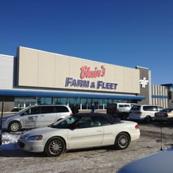 BLAIN'S FARM & FLEET - Janesville, WI