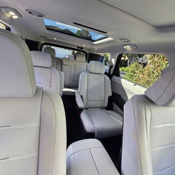 CarOracle - Light grey interior, not easy to find. - Car Brokers Near Me - Carlsbad, California CarOracle - Light grey interior, not easy to find. - Car Brokers Near Me - Carlsbad, California