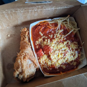 Jollibee - 1pc Chickenjoy w/ Jolly spaghetti - Chicken Shop Near Me - Daly City, California Jollibee - 1pc Chickenjoy w/ Jolly spaghetti - Chicken Shop Near Me - Daly City, California