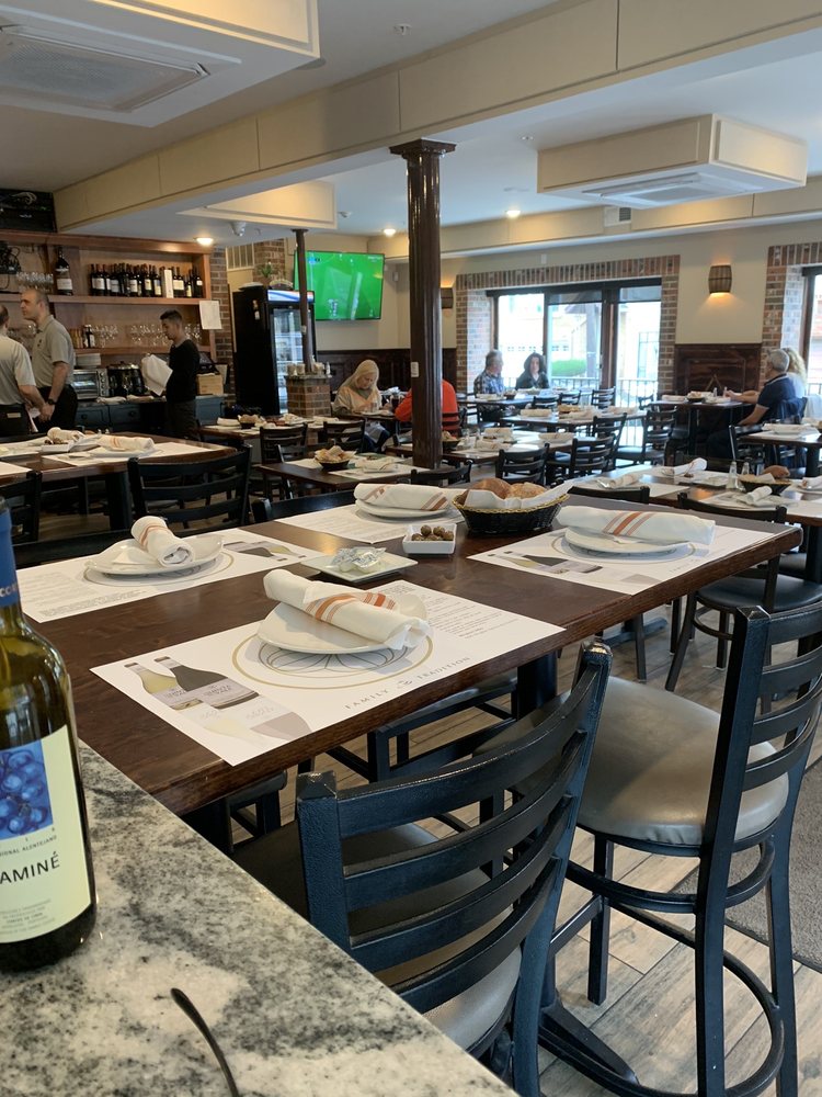 O Pipo Tavern photo 1