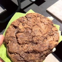 FattyCakes - Build Me Up Buttercup Cookie FattyCakes - Build Me Up Buttercup Cookie