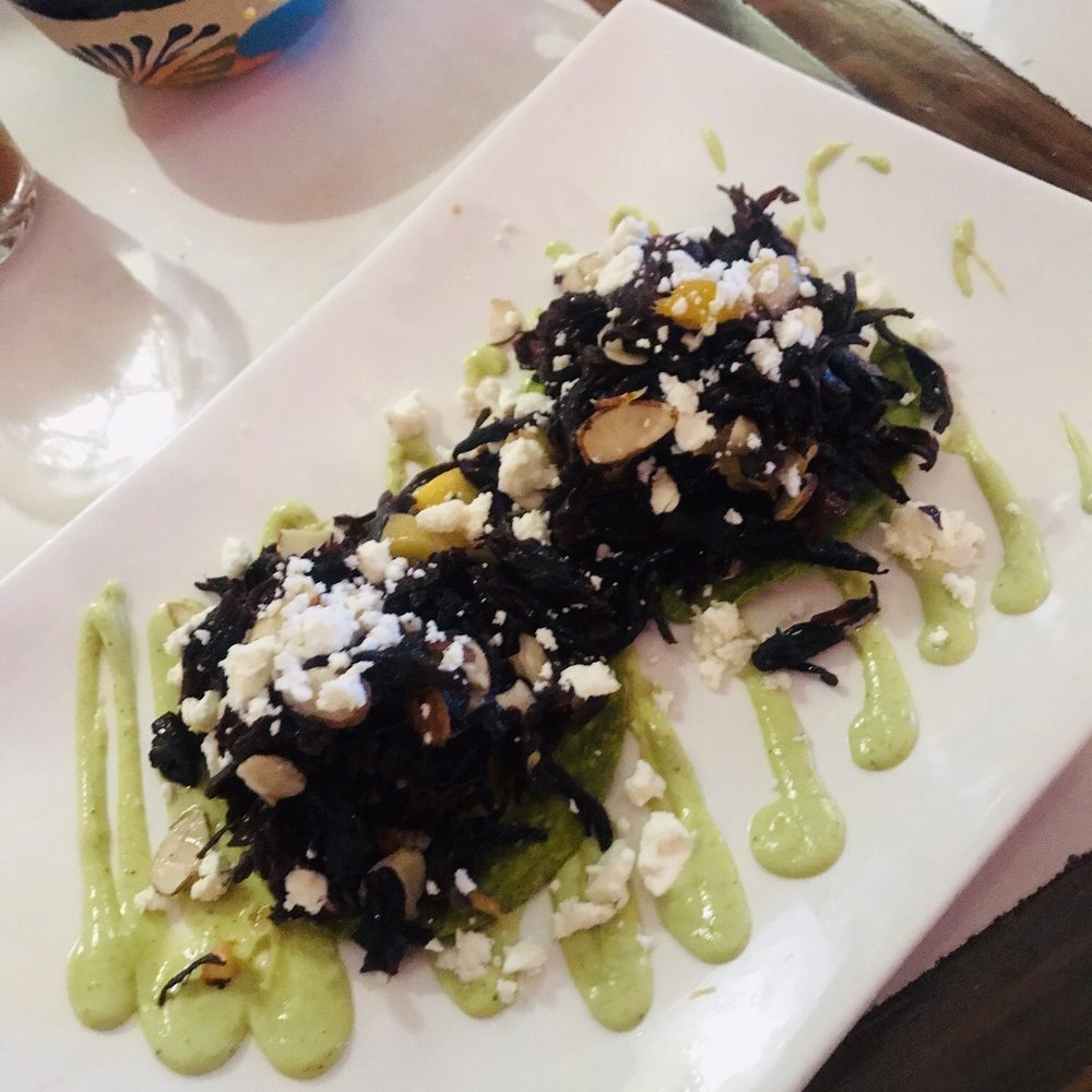 Chepil - Hibiscus flower tostadas - Mexican Near Me - Tijuana, BCN
