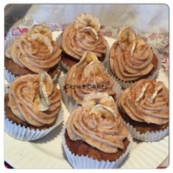 Crowe Cakes - Vegan, gluten free cupcakes - so good they sure don't taste like healthy food :)