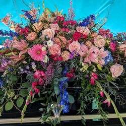Twigs and Twine Floral Design