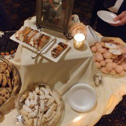 Embassy - Cookie table
