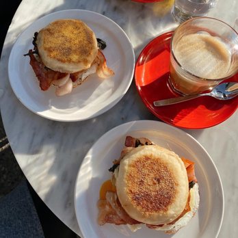 Manita - Breakfast sandwiches, latte - Coffee & Tea Near Me - Toronto, Ontario