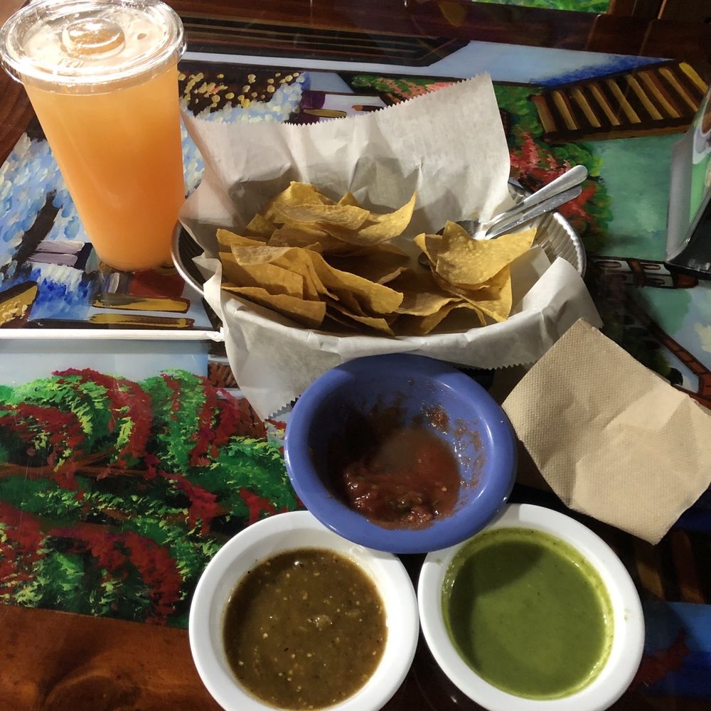 Guadalajara Restaurant - Chips and house salsas (2 hotter ones) and Melon Agua de fruta naturales chico - Mexican Near Me - Lake Park, Florida Guadalajara Restaurant - Chips and house salsas (2 hotter ones) and Melon Agua de fruta naturales chico - Mexican Near Me - Lake Park, Florida