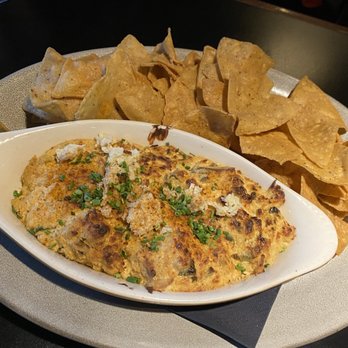 Joe Theismann's Restaurant - BROILED CHESAPEAKE CRAB DIP - American Near Me - Alexandria, Virginia Joe Theismann's Restaurant - BROILED CHESAPEAKE CRAB DIP - American Near Me - Alexandria, Virginia