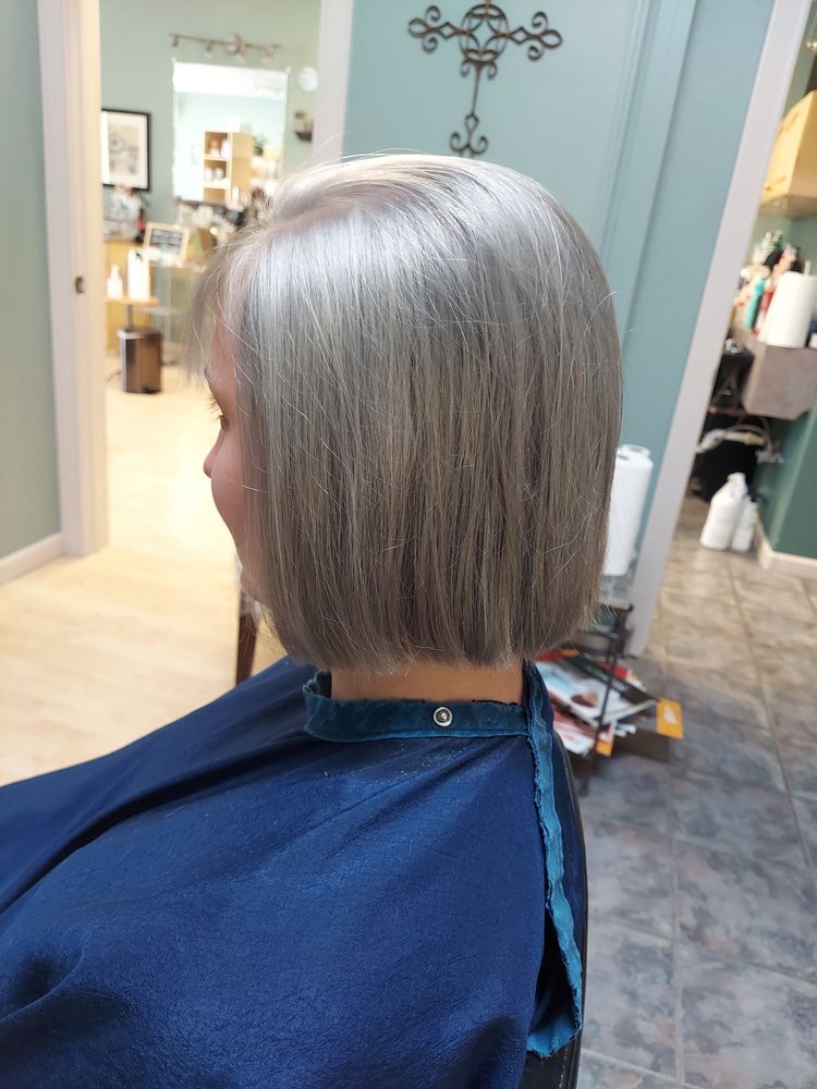 MANHATTAN DESIGNS SALON Updated August 2024 19 Photos 9925 214th