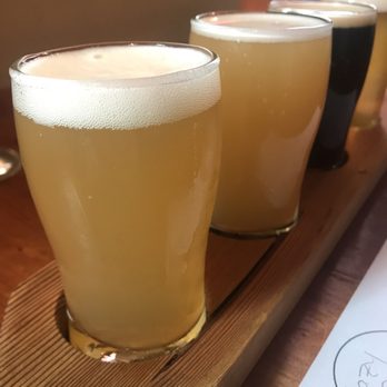 Gratitude Brewing - Beer flight - Breweries Near Me - Eugene, Oregon