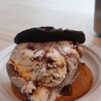 Insomnia Cookies - Desserts Near Me - Providence, Rhode Island Insomnia Cookies - Desserts Near Me - Providence, Rhode Island
