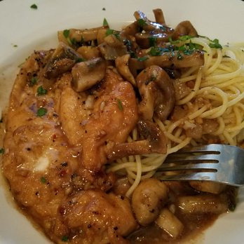 Citrolas - Chicken Marsala with pasta. - Italian Near Me - Grand Junction, Colorado Citrolas - Chicken Marsala with pasta. - Italian Near Me - Grand Junction, Colorado