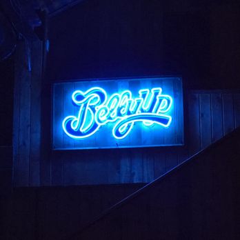 Belly Up Tavern - Bars Near Me - Solana Beach, California