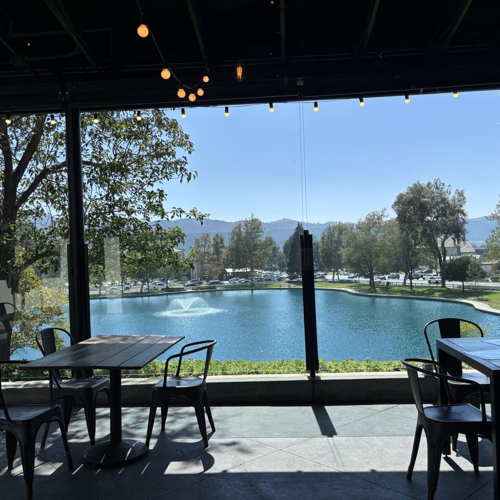 Oscar's Brewing Company - Outdoor viewing from the inside - American Near Me - Temecula, California