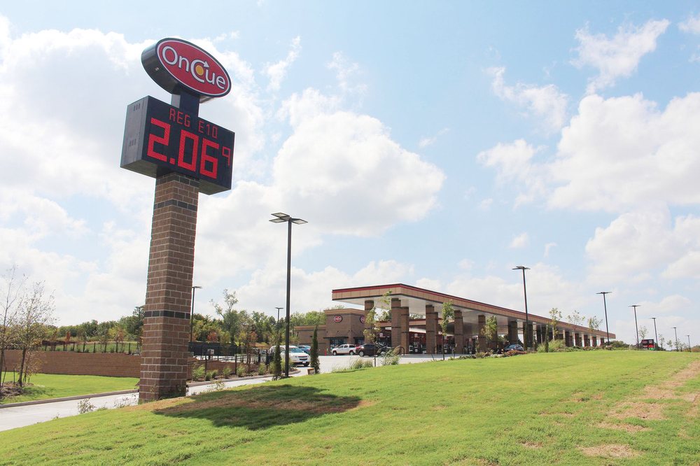 ONCUE 120 Updated October 2024 23 Photos & 22 Reviews 4100 E 15th