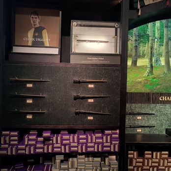 Harry Potter Shop - Books, Mags, Music & Video Near Me - New York, New York