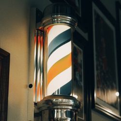 V's Barbershop O-Town West