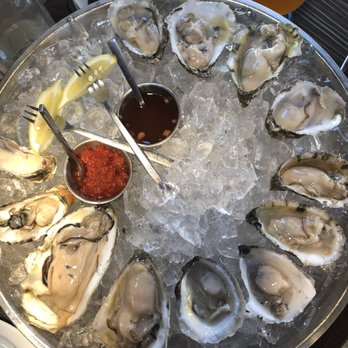 Gunther & Co - Oyster sampler - Seafood Near Me - Baltimore, Maryland