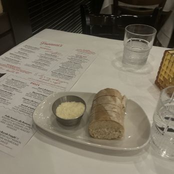 Francesca's Fortunato - Complimentary bread and the menu - Italian Near Me - Frankfort, Illinois