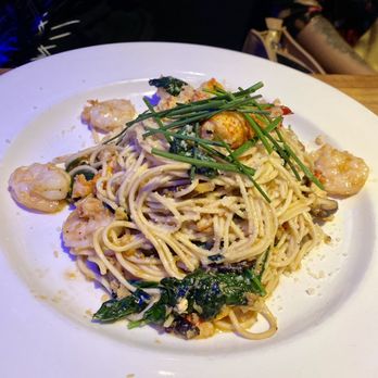 Yard House - Lobster Garlic Noodles - New American Near Me - Sacramento, California Yard House - Lobster Garlic Noodles - New American Near Me - Sacramento, California