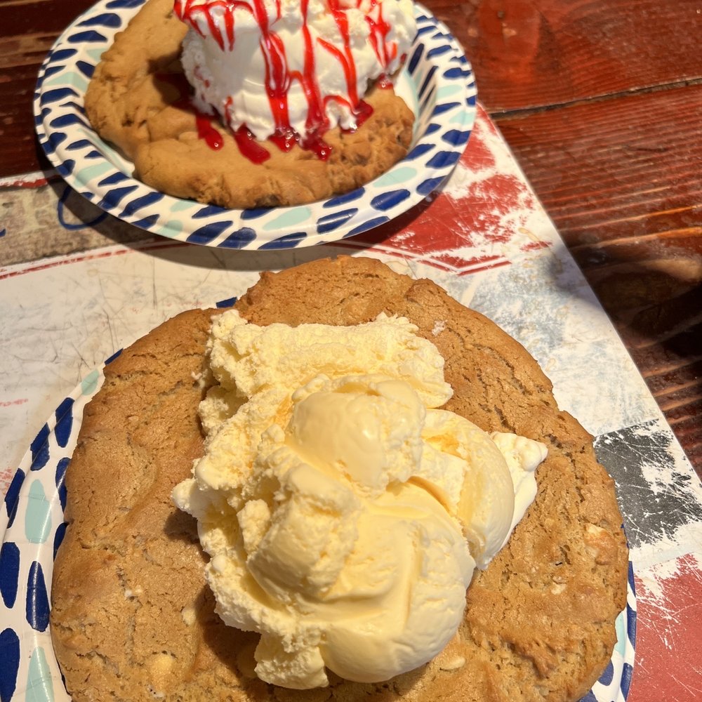 Mt Lemmon Cookie Cabin - Borderline ridiculous how big these cookies are - Pizza Near Me - Mount Lemmon, Arizona Mt Lemmon Cookie Cabin - Borderline ridiculous how big these cookies are - Pizza Near Me - Mount Lemmon, Arizona