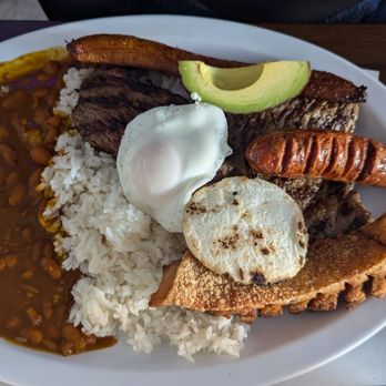 El Cocinerito - Colombian Near Me - Queens, New York