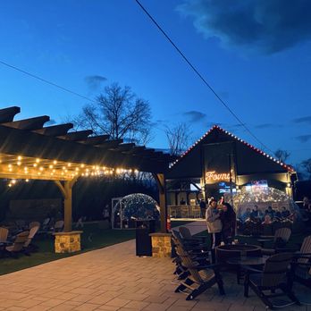 Lark Brewing - Outdoors - Breweries Near Me - Aldie, Virginia
