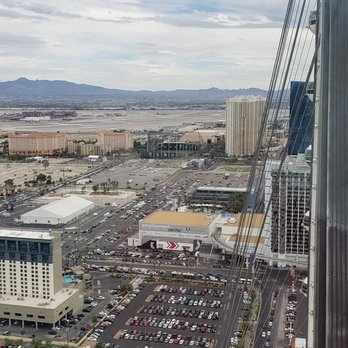 The High Roller - The view - Amusement Parks Near Me - Las Vegas, Nevada