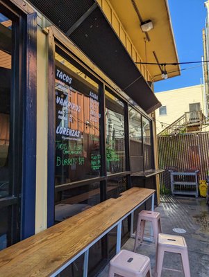 Tacos El Ultimo Baile by null