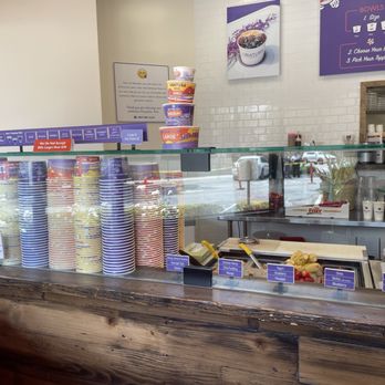 Ubatuba Açaí - Valencia - Toppings - Juice Bars & Smoothies Near Me - Valencia, California Ubatuba Açaí - Valencia - Toppings - Juice Bars & Smoothies Near Me - Valencia, California