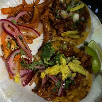 Taqueria El Jalisciense - Taco de Al Pastor - Mexican Near Me - Bakersfield, California