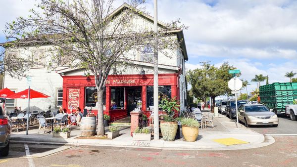 Café Madeleine South Park by null