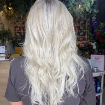Western Blonde Salon - Bleach and Tone - Hair Salons Near Me - Georgetown, Texas Western Blonde Salon - Bleach and Tone - Hair Salons Near Me - Georgetown, Texas