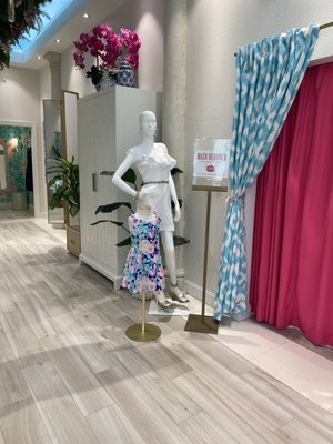 Lilly Pulitzer by null