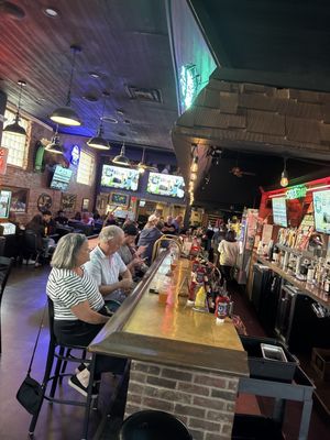 Syd's Fine Food and Spirits by null