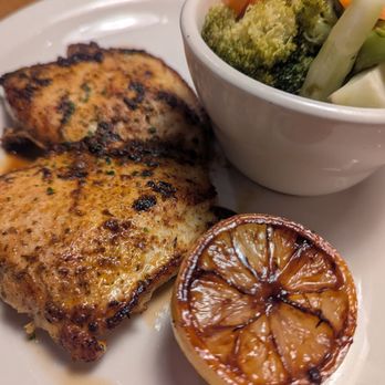 Texas Roadhouse - Excellent grilled chicken - American Near Me - Mckinney, Texas
