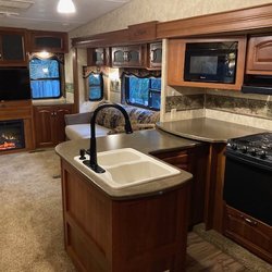 Bethesda Springs at Mena Cabins - Camping with class