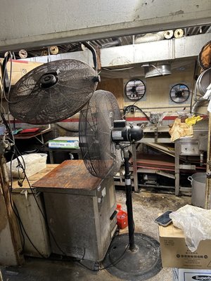 Lam's Kitchen by null