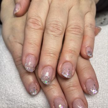 Nail Tech - Fun pale birthday look chrome polish! - Nail Salons Near Me - Rockville, Maryland