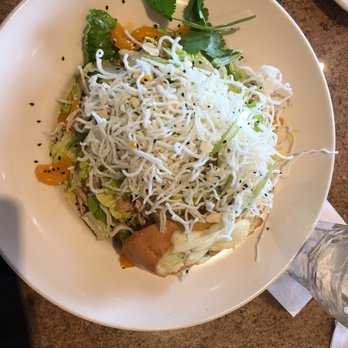 Elixor - Asian Chicken Salad - Italian Near Me - Laval, Quebec